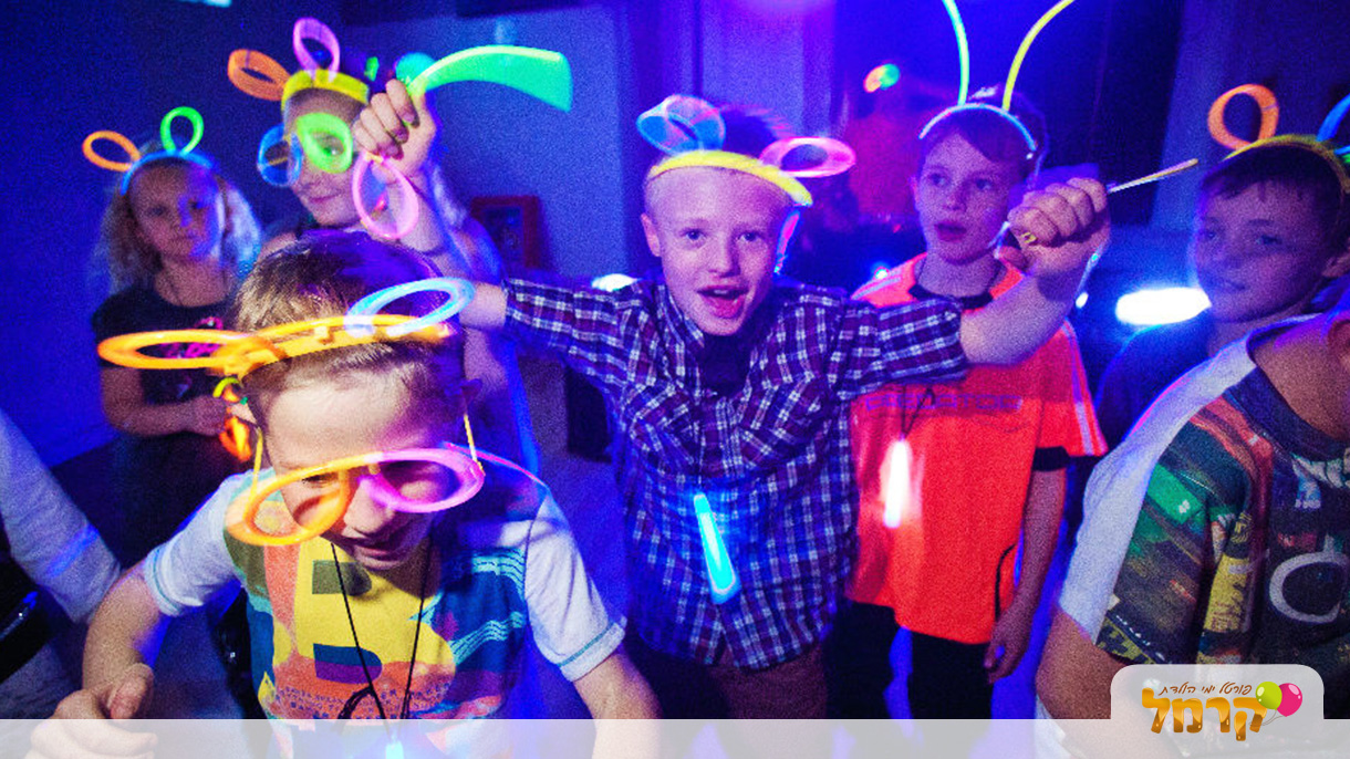 מסיבת ריקודים וזוהרים מטורפת - 073-7027203