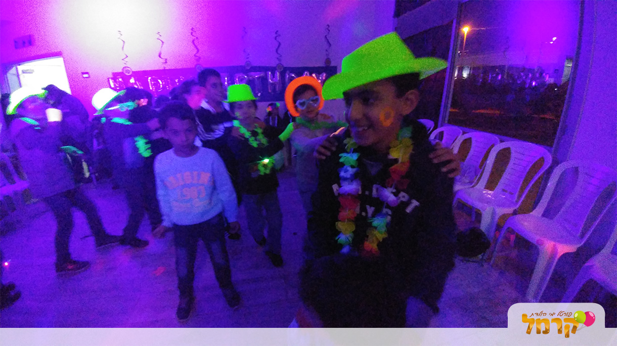 מסיבת ריקודים וזוהרים מטורפת - 073-7027203