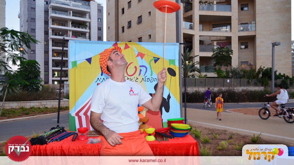 להטוטל חגיגת ג'אגלינג - 073-7576425