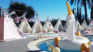 לאלילנד מסיבת פיג'מות