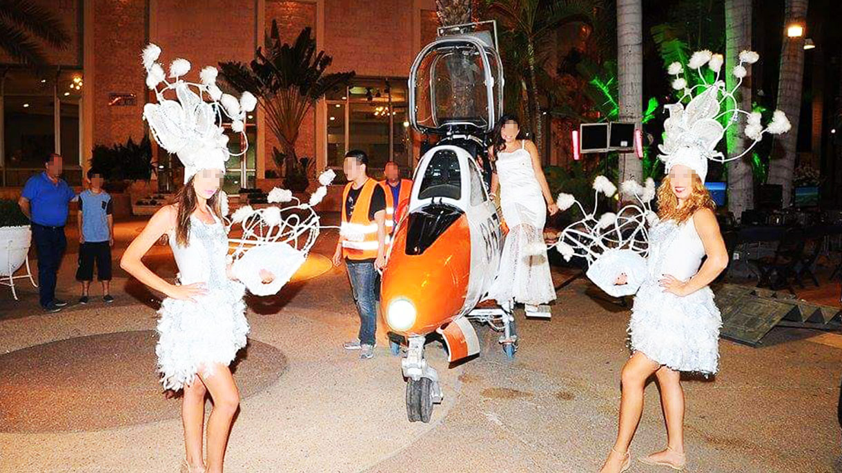 אוויאטור - כניסה יחודיית בתא טייס - 073-7828334