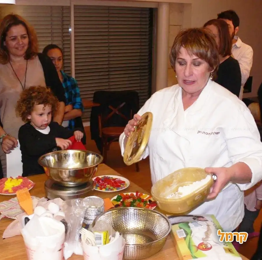 השולחן המתוק - חווית שוקולד - 073-7837631