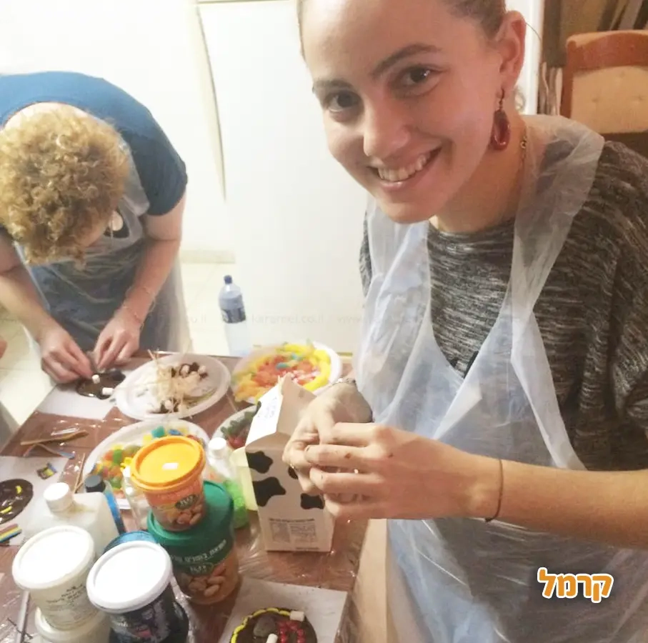 השולחן המתוק - חווית שוקולד - 073-7837631