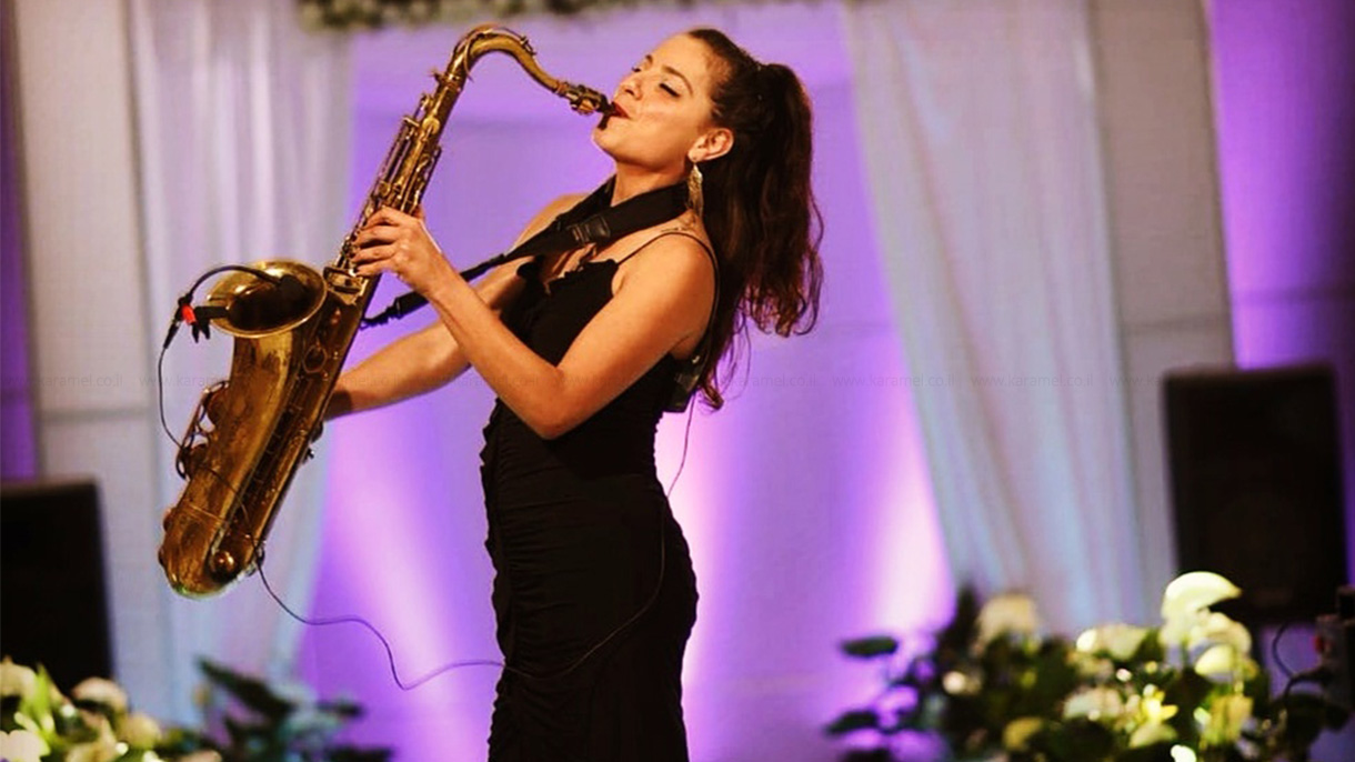 ענת ורמוט - סקסופוניסטית וזמרת - 073-7599246