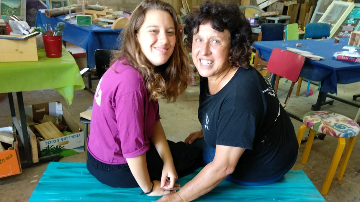 סדנאות עץ עם אסתריקה - 073-7757636