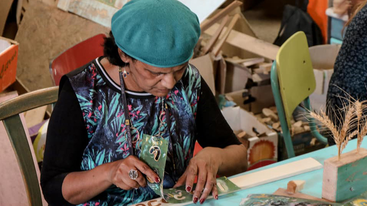 סדנאות עץ עם אסתריקה - 073-7757636