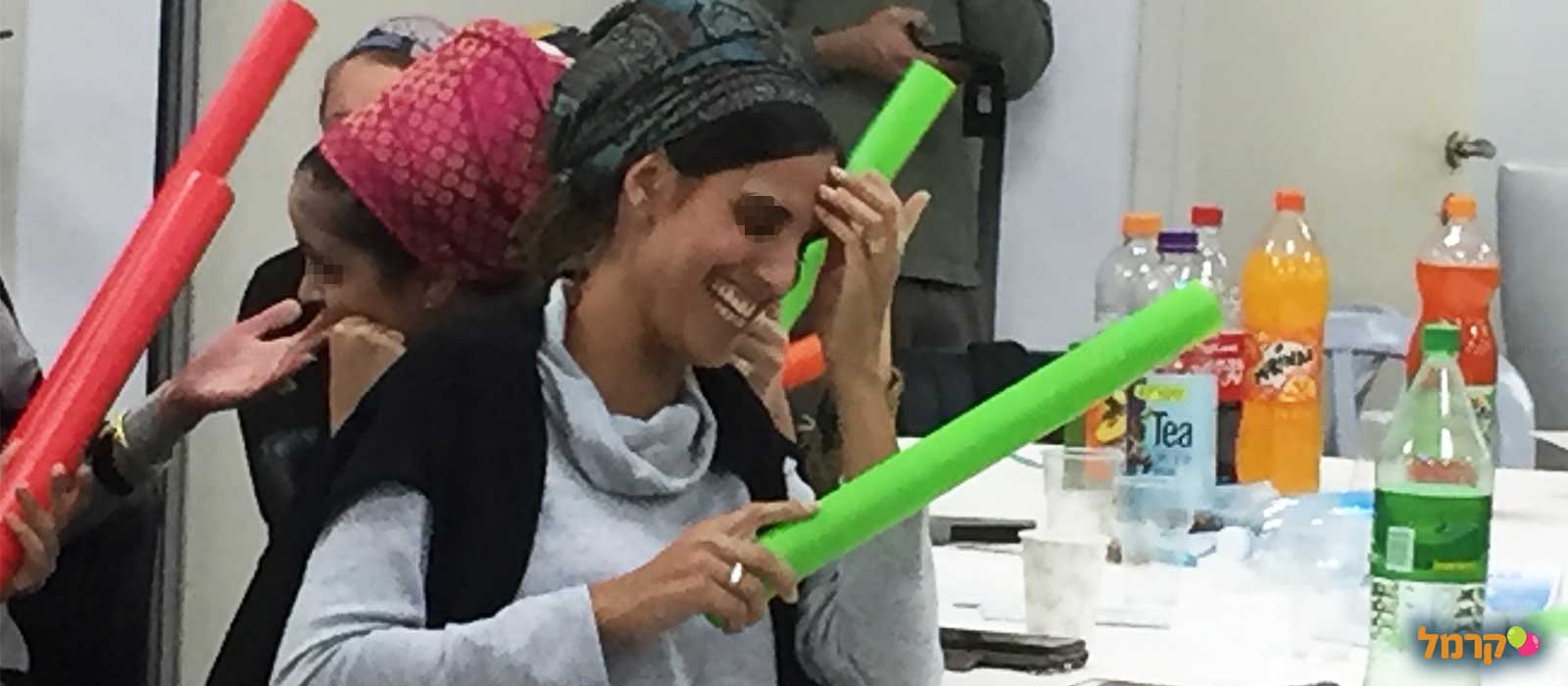 צ'אצ'קעס מוסיקה חברתית - 073-7756939