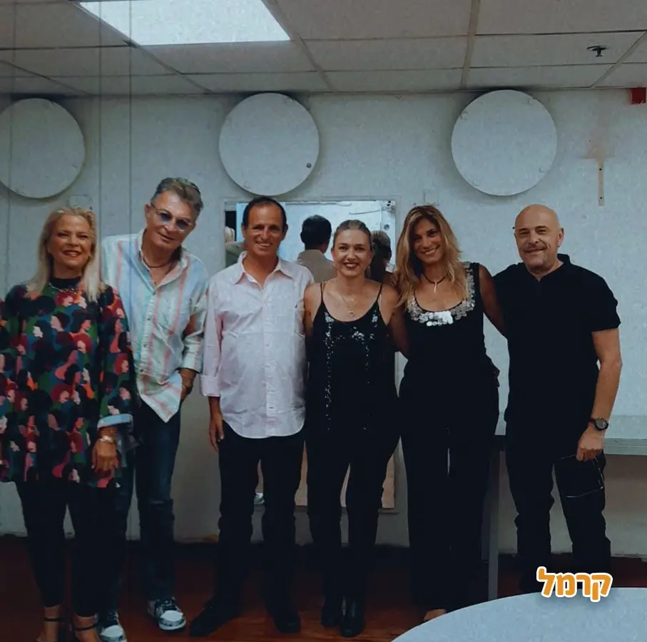 סטנד אפ בהתאמה אישית - 073-7756869