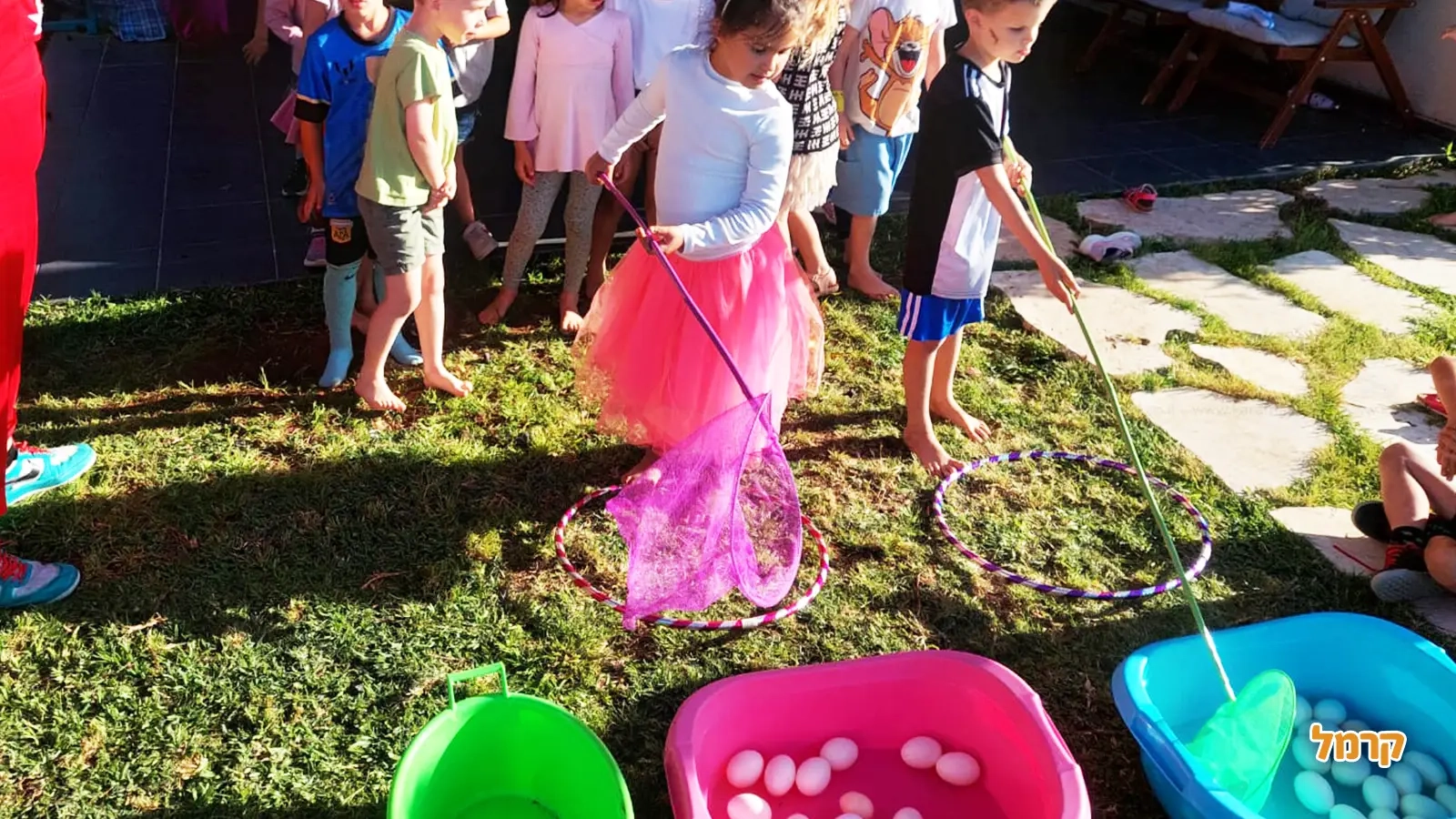 פוגלדת מסיבה של סיפור וזומבה - 073-7583024