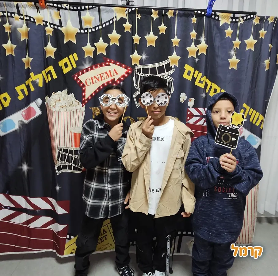 יום הולדת קולנוע בתלת מימד - 073-7576415