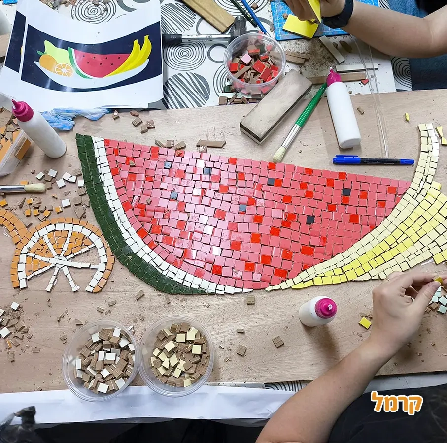 טל וחומר - סדנאות יצירה חוויתיות - 073-7026353