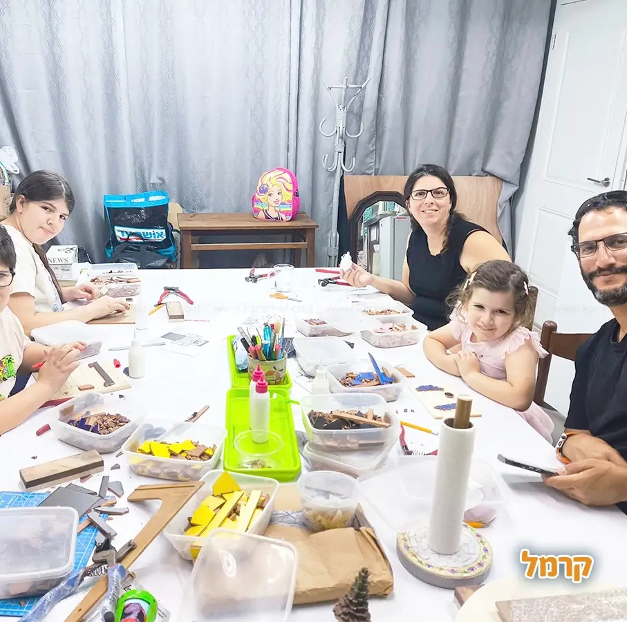 טל וחומר - סדנאות יצירה חוויתיות - 073-7026353