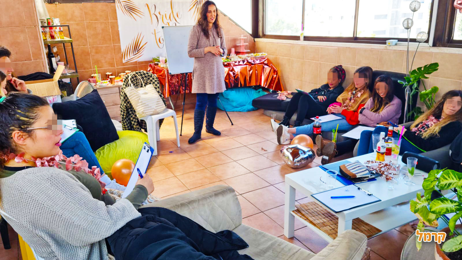 היופי שמאחורי הכתב עם מאיה הראל - 073-7026732