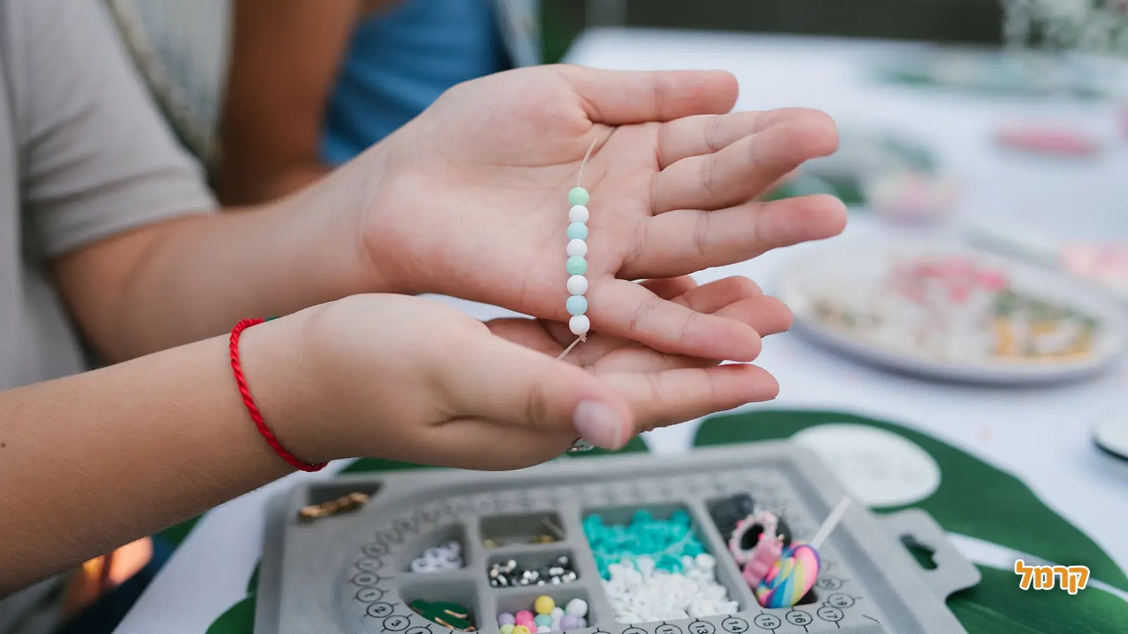 סדנת תכשיטי בוטיק לבנות - 073-7840233