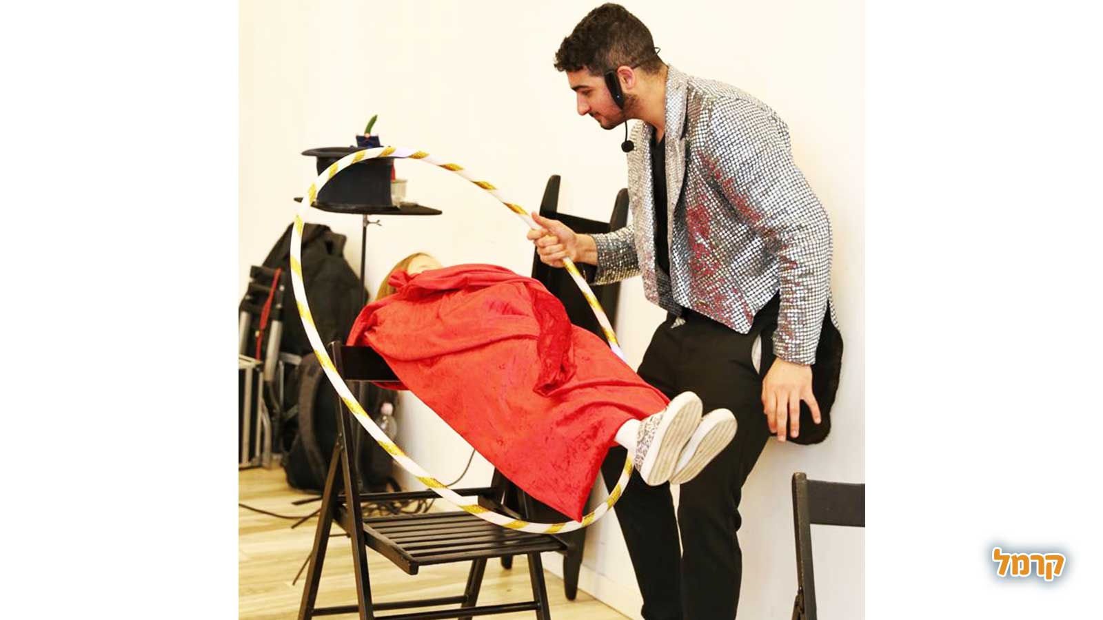 אלעד הקוסם - חגיגת קסמים והומור - 073-7026265