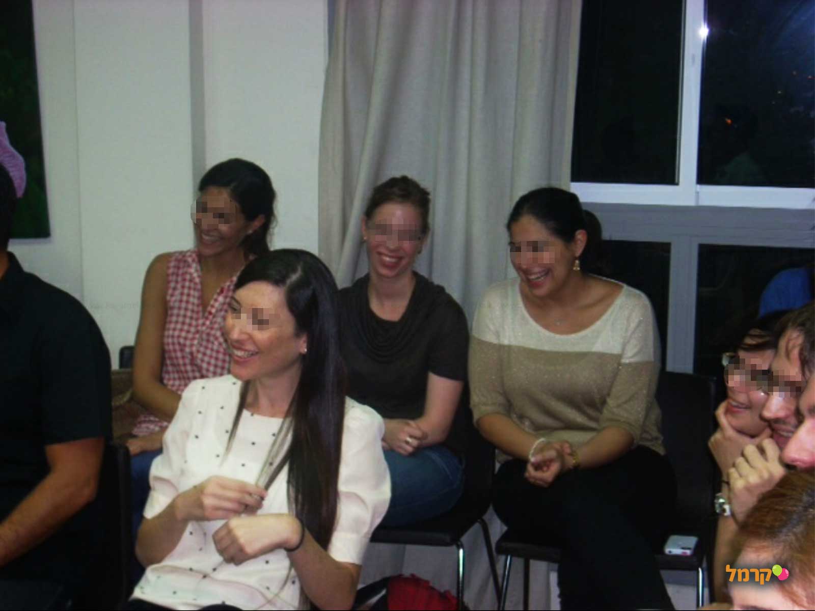 מחוץ לקופסה - משחקים למבוגרים - 073-7026424