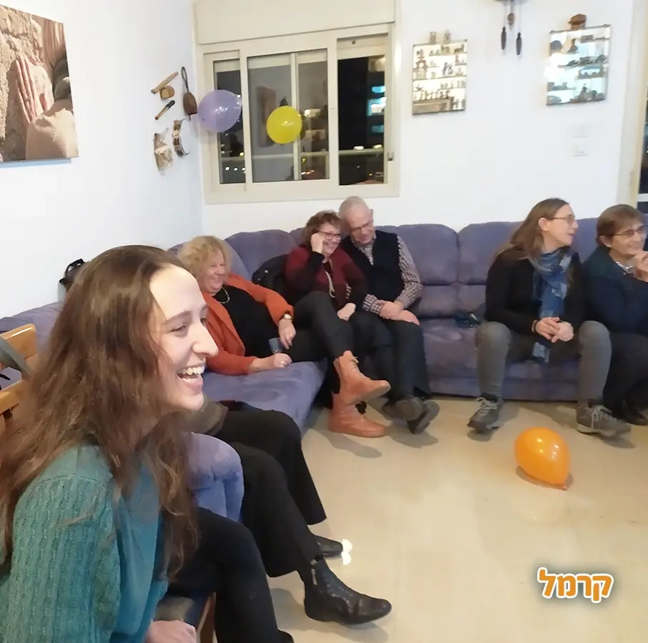 מחוץ לקופסה - משחקים למבוגרים - 073-7026424