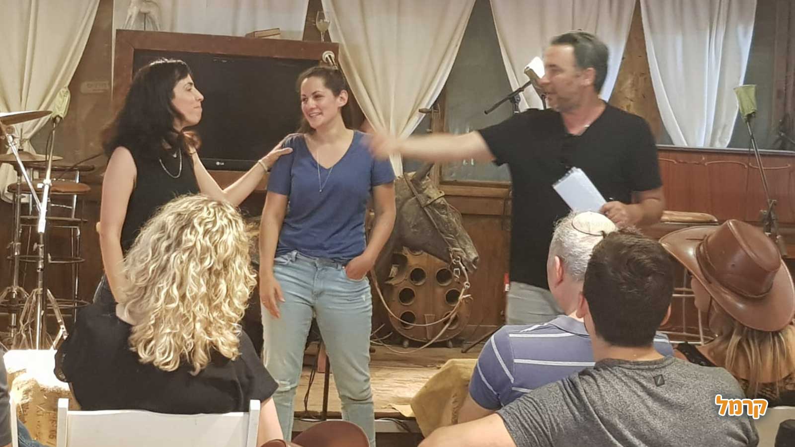 רנדומלי - מופע אימפרוביזציה - 073-7026237