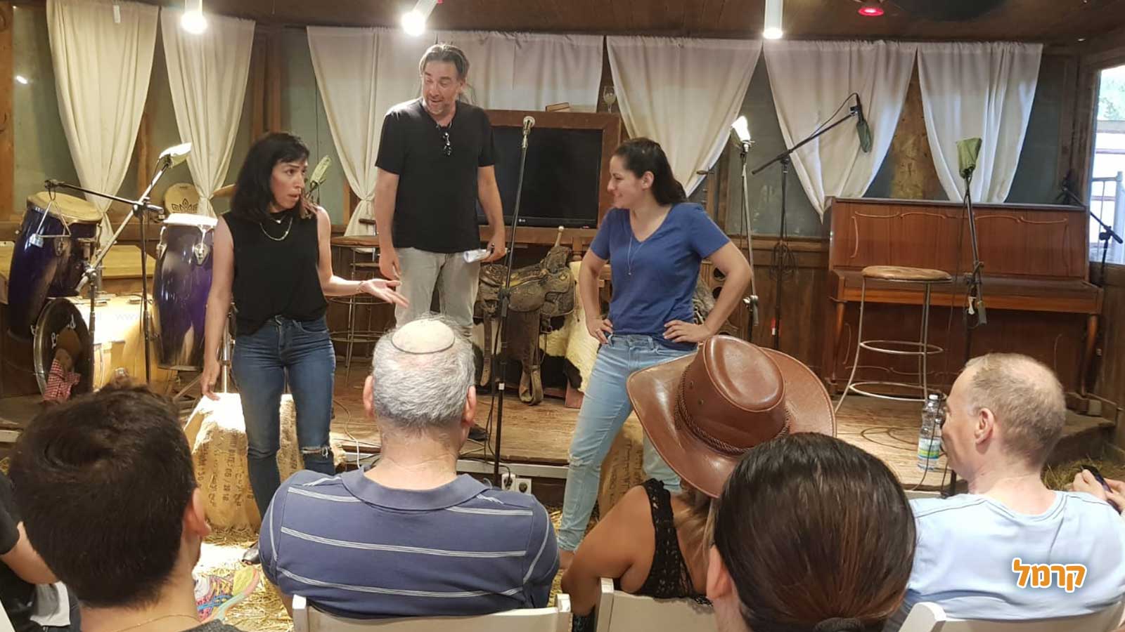 רנדומלי - מופע אימפרוביזציה - 073-7026237