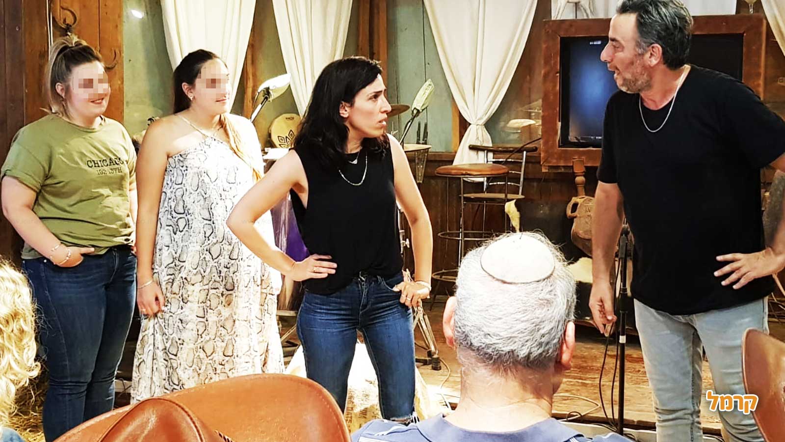 רנדומלי - מופע אימפרוביזציה - 073-7026237