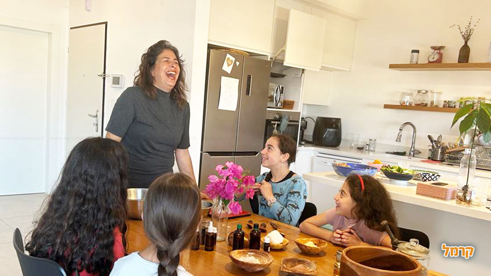 עדי נטורל ביוטי - סדנת טיפוח לבנות - 073-7025422