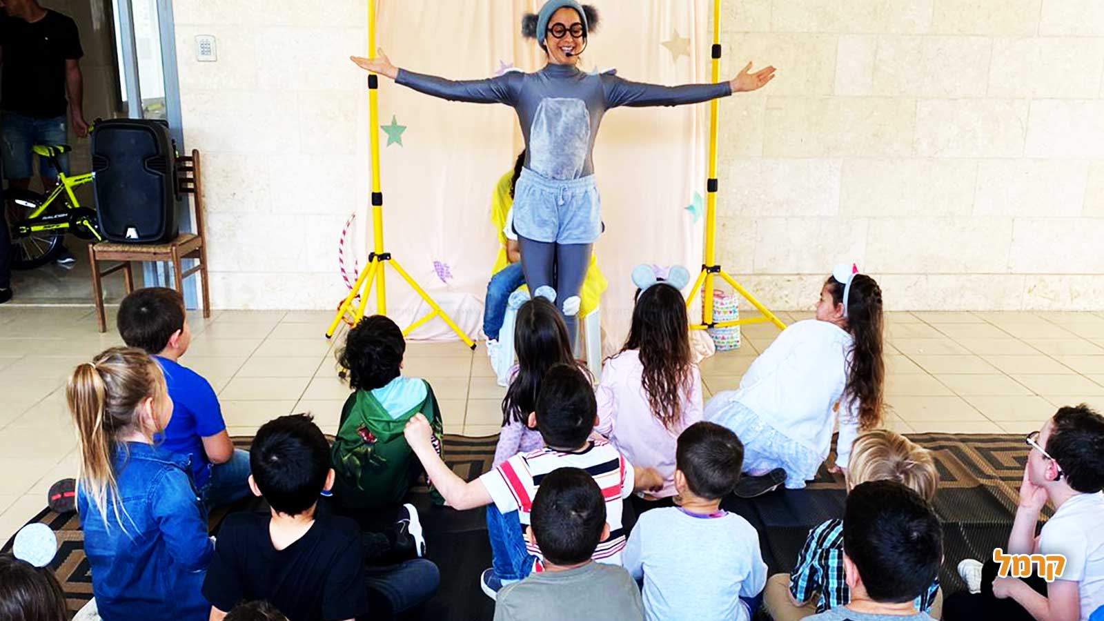 סימון העכברון - חגיגה שעולה על הדמיון - 073-7590592