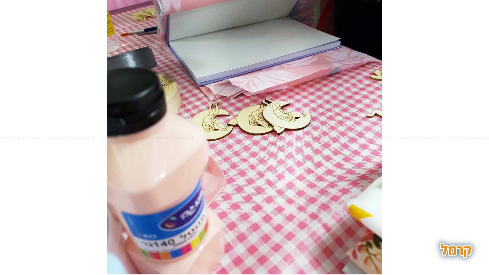 חגיגה קסומה של בדים - 073-7026262