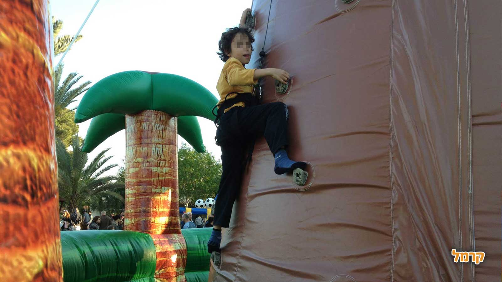 מג'יקלנד Magicland - מתנפחים מדליקים - 073-7590506