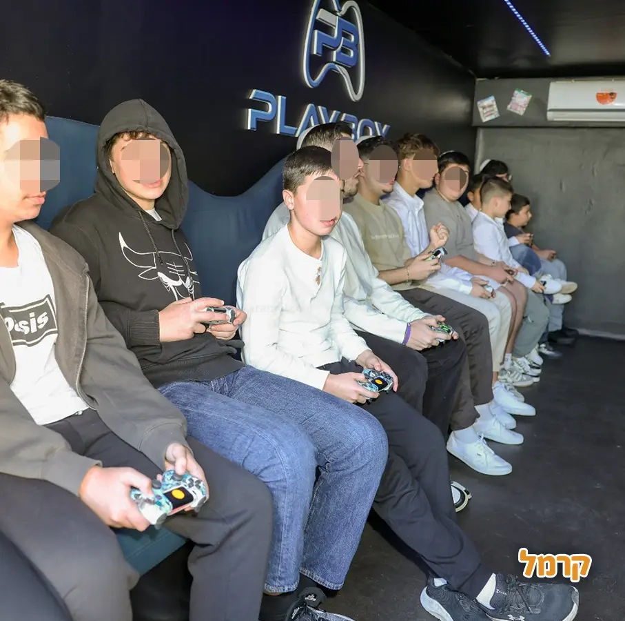 Play Box - חווית משחק מדליקה - 073-7590537