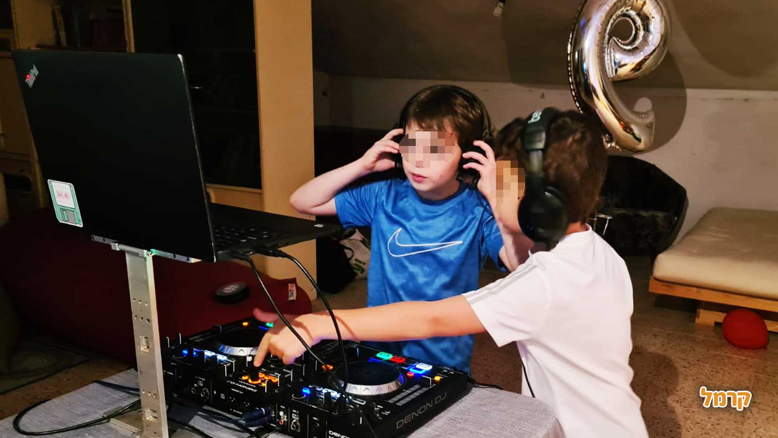 Follow the Beat - 073-7839892