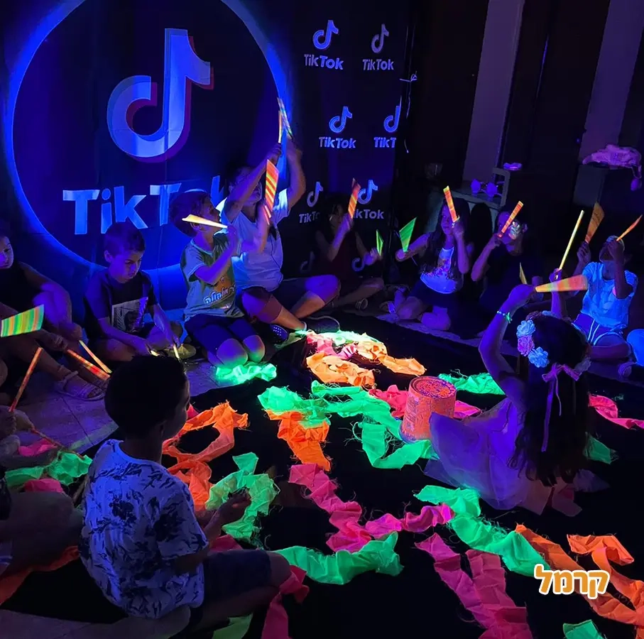 מור וקינמון הפעלות מעבר לדימיון - 073-7813904