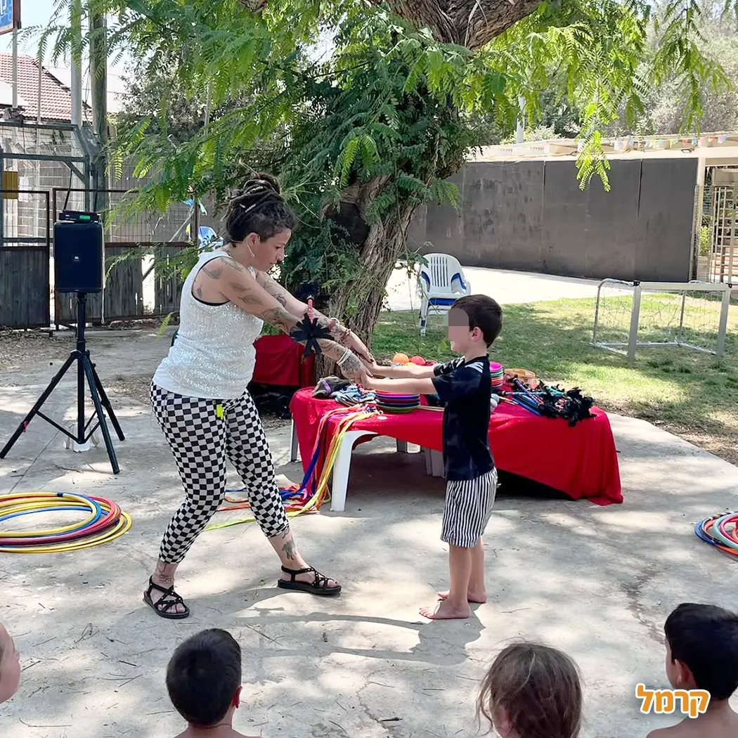 מאיה ראסטפה - הפעלת ג'אגלינג - 073-7820059