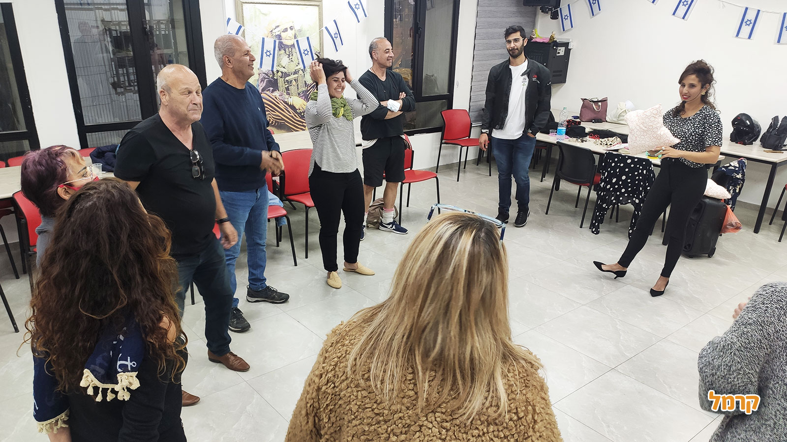 בול בשבילכם - סדנת צחוק מגבשת - 073-7814343