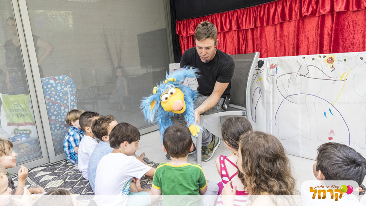 באמבולה תיאטרון בובות לילדים - 073-7828079