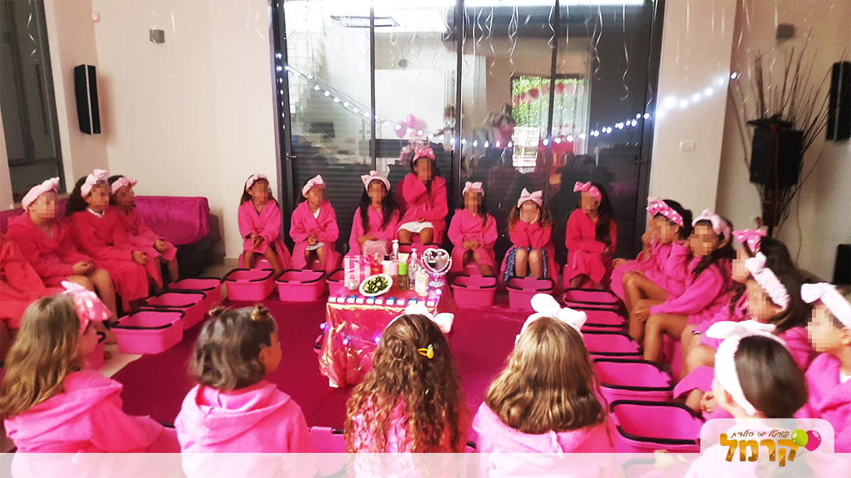 גברת מגונדרת - 073-7578746