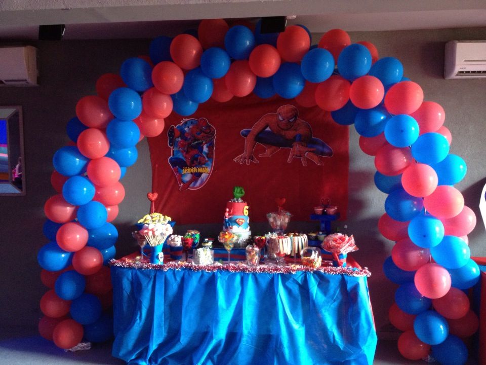 פינצ'י ליצנים - 1700-55-07-55