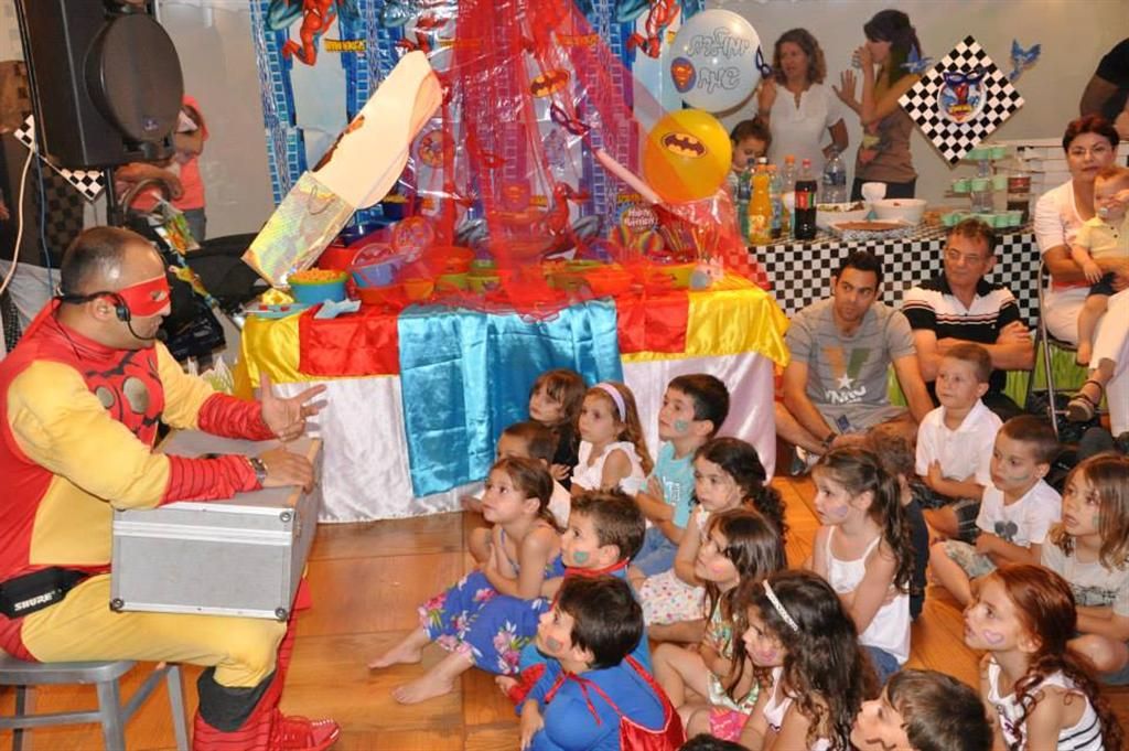 פינצ'י ליצנים - 1700-55-07-55