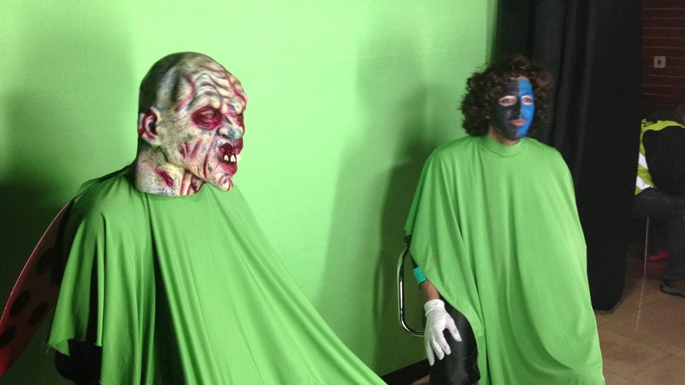 ראשים רוקדים - 073-7581948