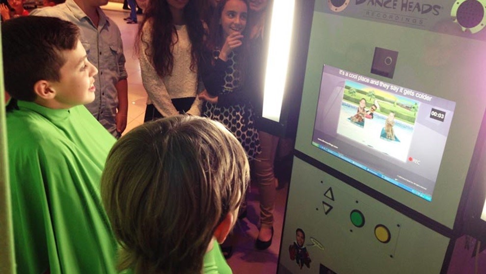 ראשים רוקדים - 073-7581948