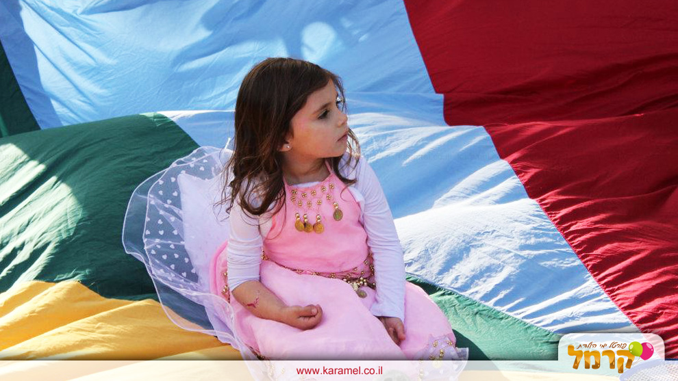 קרנבל בנות משגע - 073-7597103