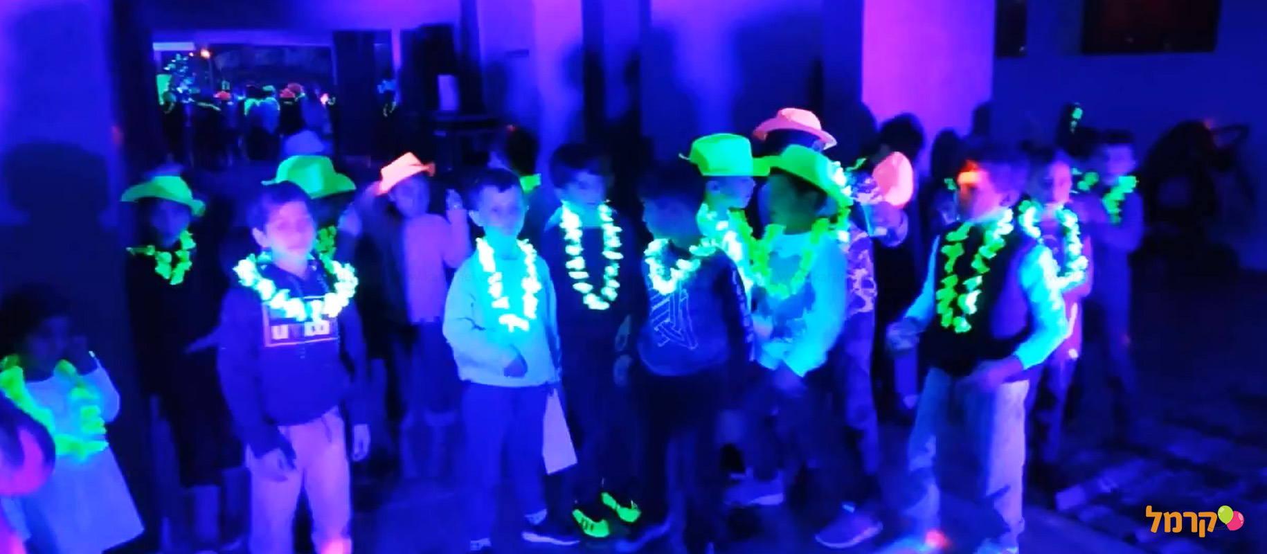 מסיבת פולמון זוהרת במיוחד - 073-7597106	