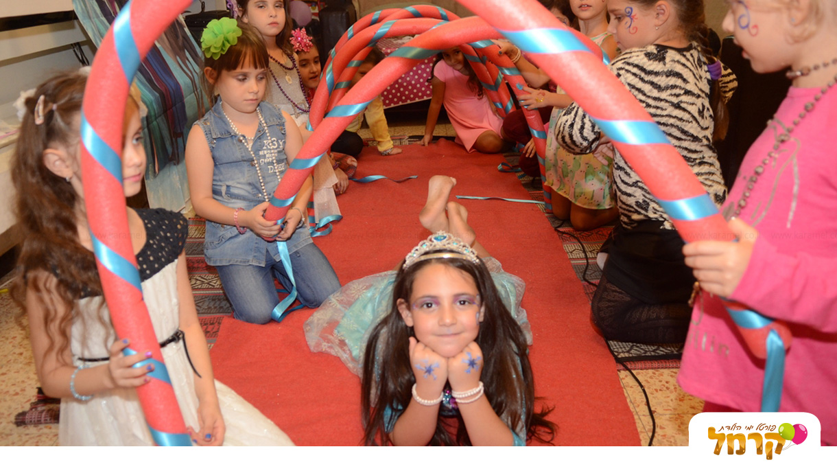 אלזה ואנה בממלכת הקרח - 073-7828028