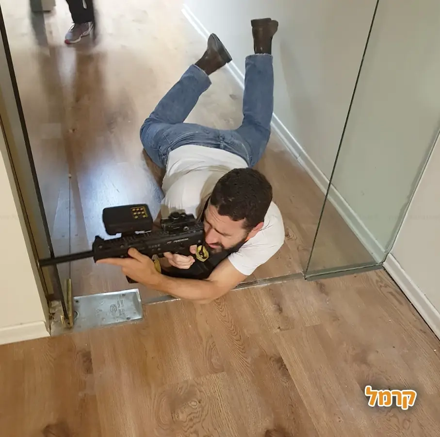 טקטיקס - משחקי לייזר - 073-7585527